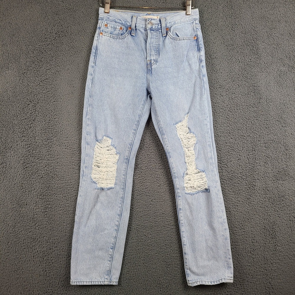 Levis Wedgie Straight High Rise Distressed Light Wash Jeans Size 25 Distressed